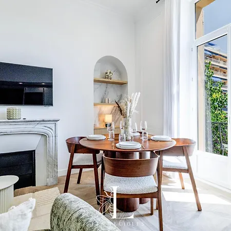 Les Lucioles 7- Luxury 2 - Bedroom *
